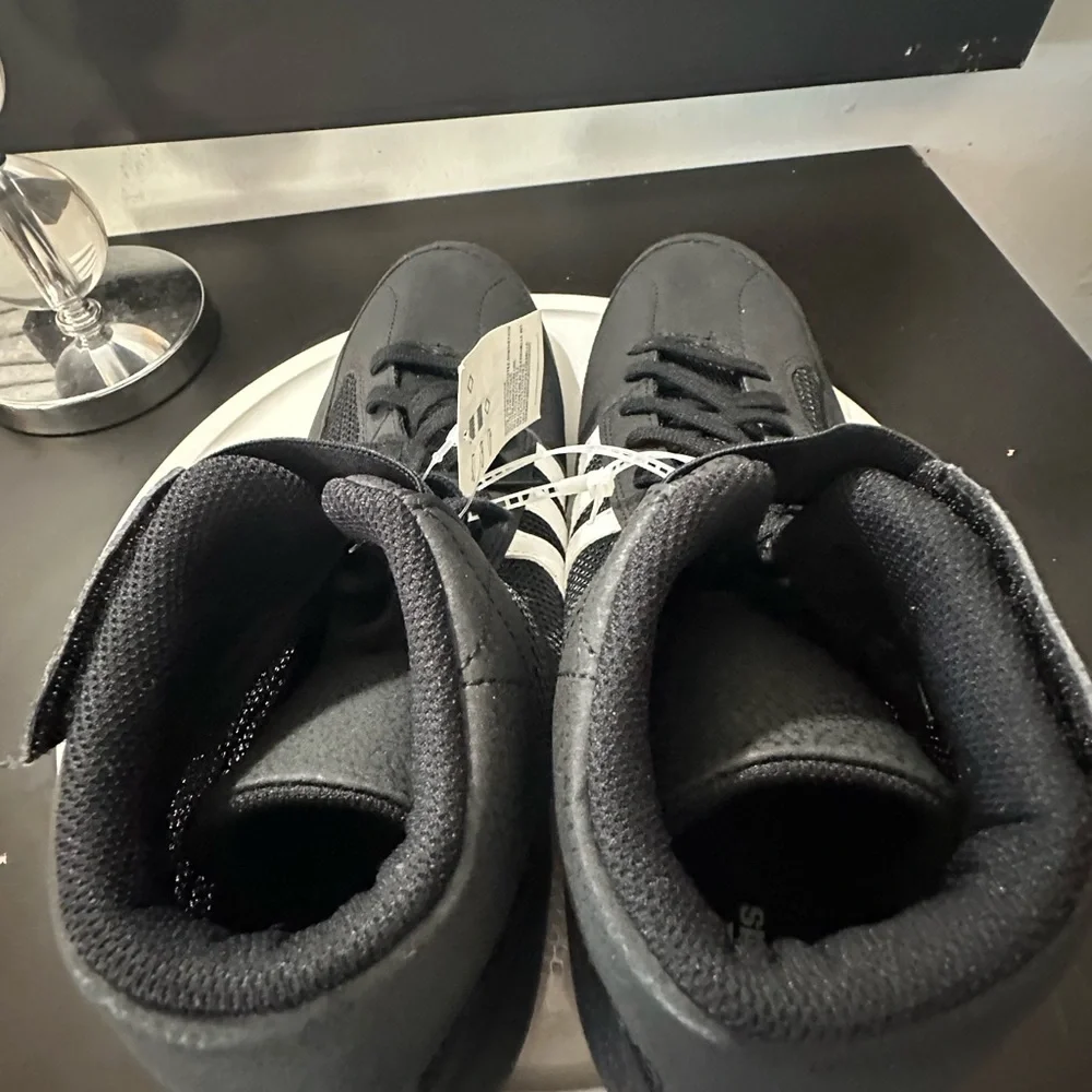 🆕Adidas Men’s Wrestling Shoes